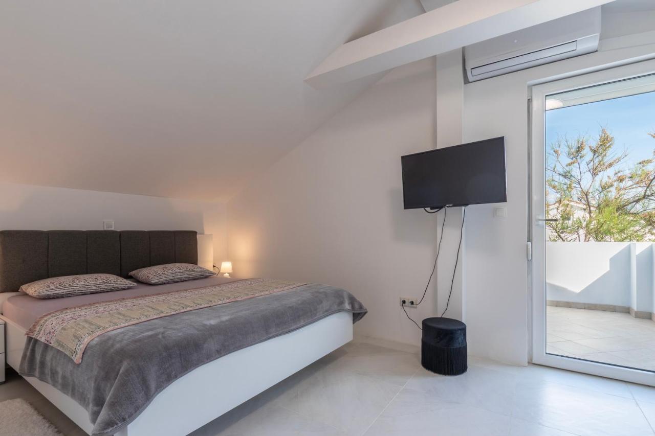 Villa Opera Ražanac Esterno foto